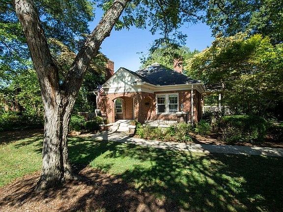 2nd image of 31 E Tallulah Dr