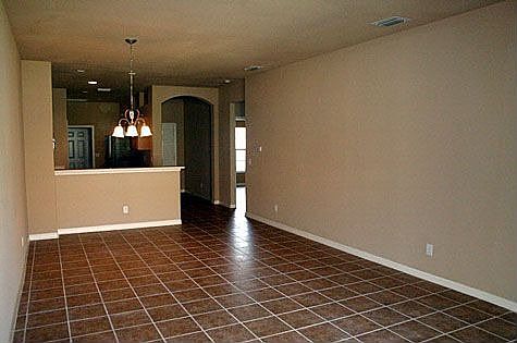 2nd image of 3621 Rue Alec Loop Unit 5