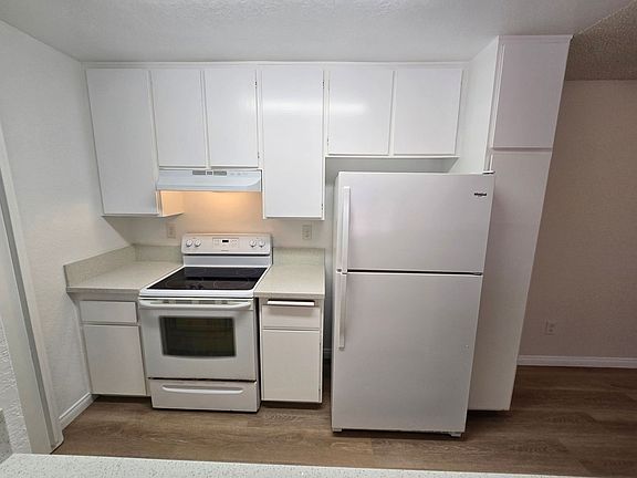 5th image of 9169 Village Glen Dr Unit 161
