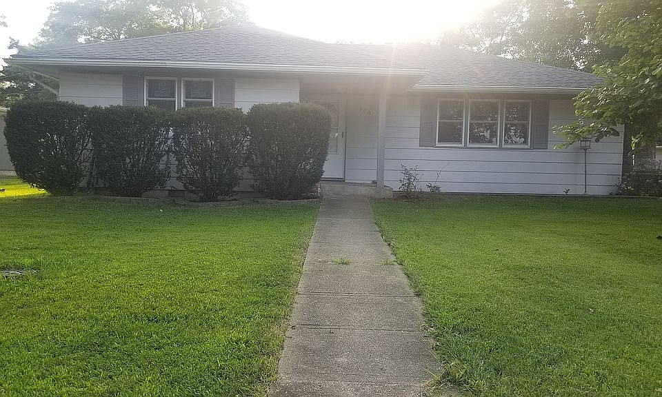 1st image of 1000 S Marshall Ave