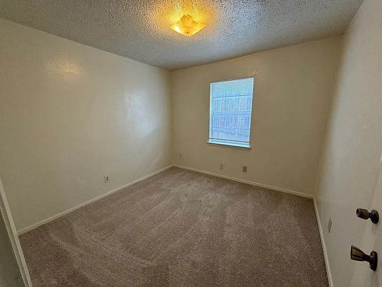 5604 Macgregor Dr — Photo 11