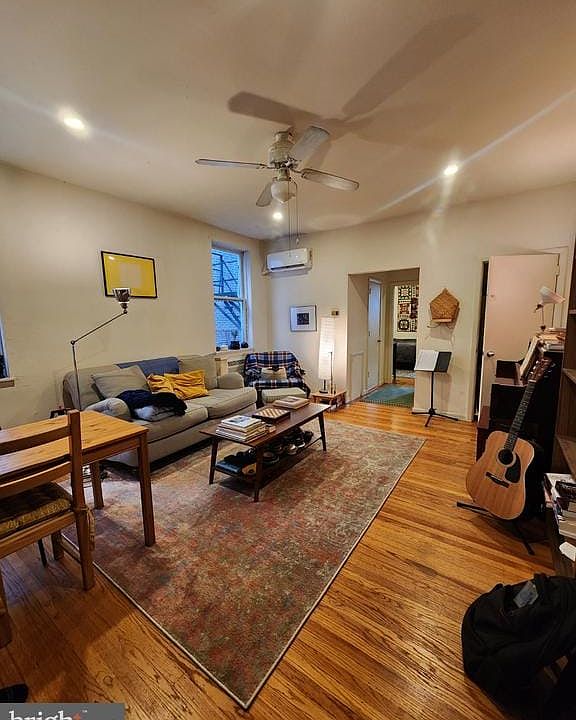 1st image of 322 S 11th St APT 5