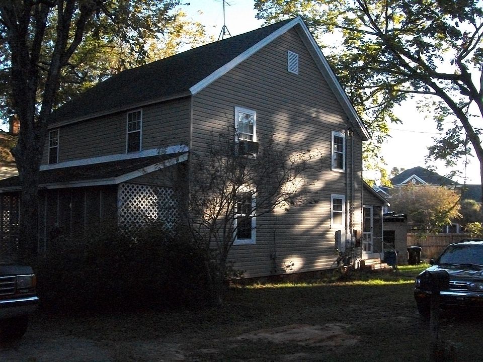2nd image of 211-213 Hudson St