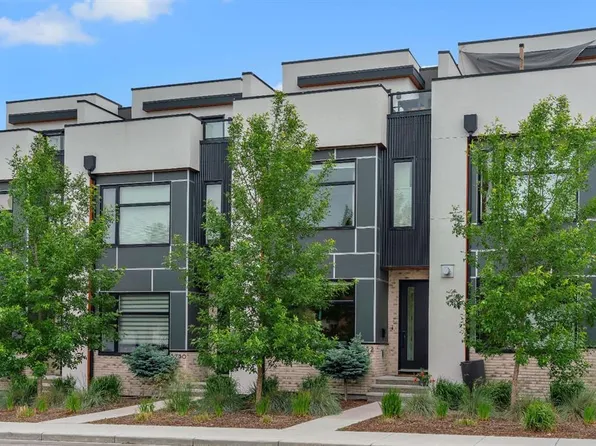 3252 W 18th St SW, Calgary, AB T2T 4T9