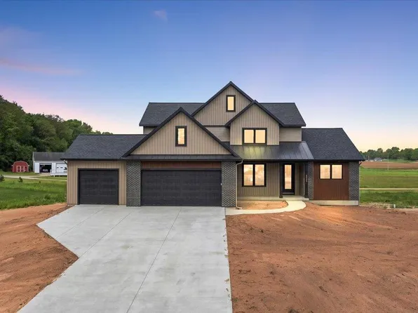 4564 Winding Creek Ln, Zeeland, MI 49464