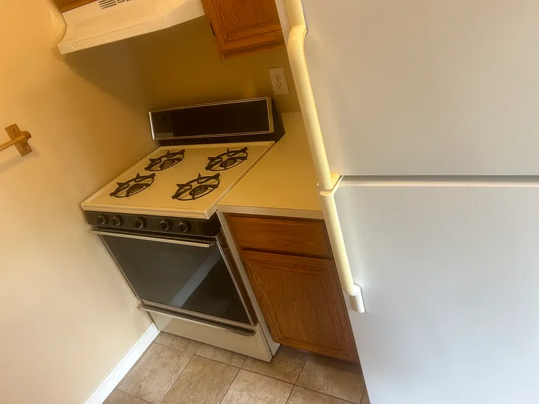 19102 E Forteen Mile Rd — Photo 6