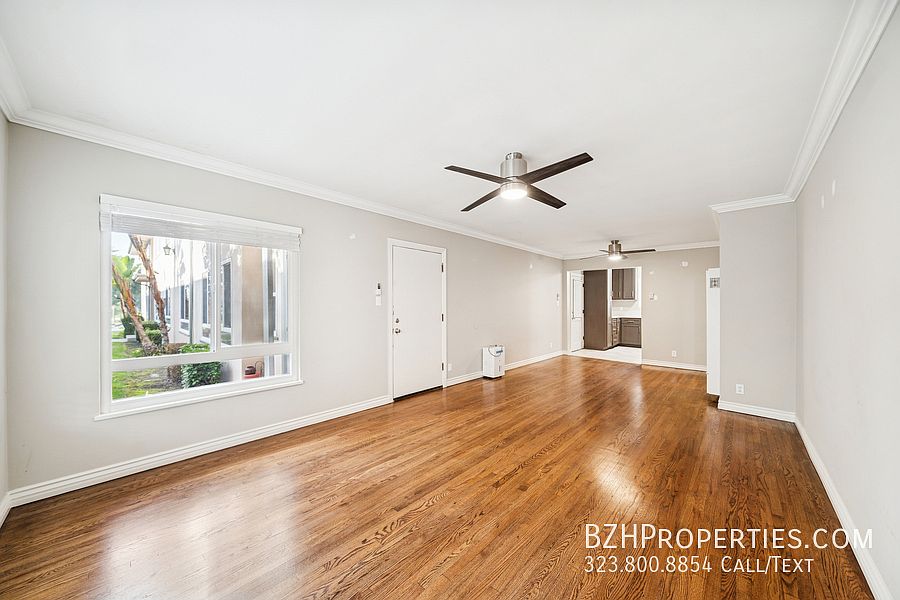 1st image of 3652 Carmona Ave #7