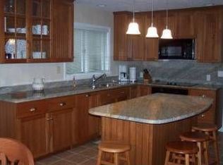 4000 Hemingway Pointe Club Rd UNIT 10, East Jordan, MI 49727