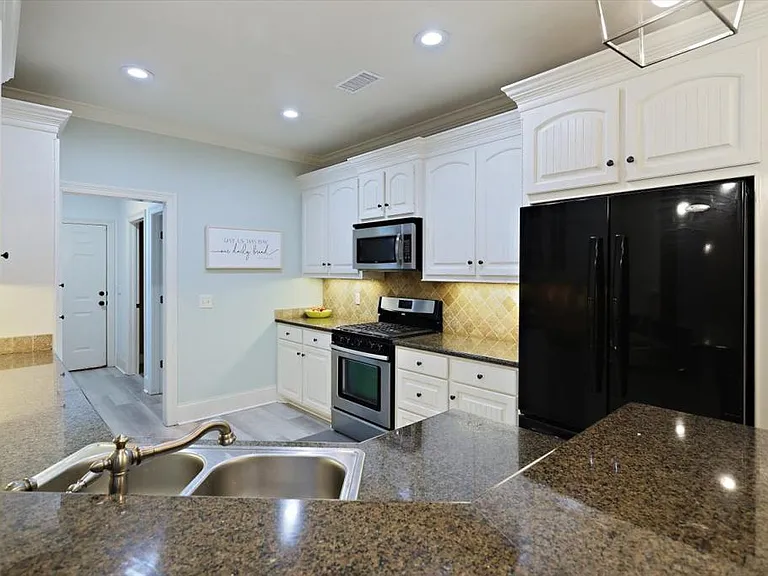 131 Stillhouse Creek Dr — Photo 7
