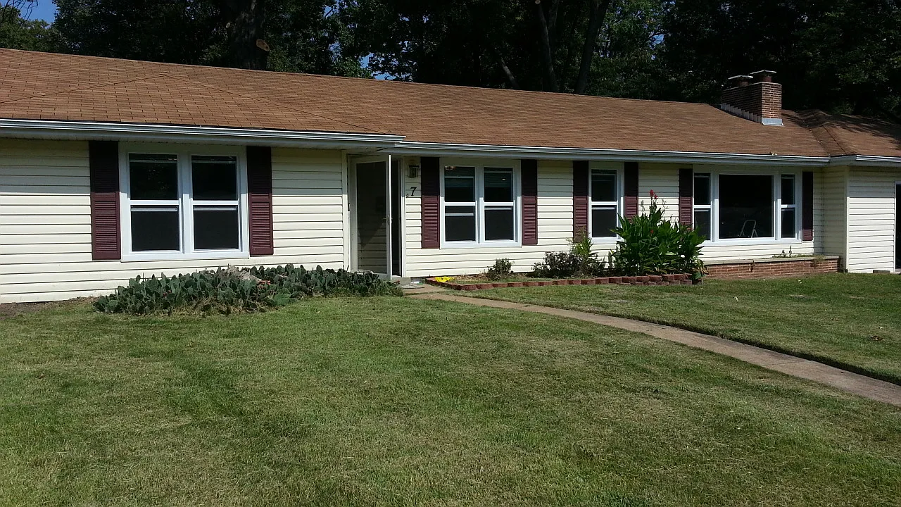 Coming Soon! 3b 1b Florissant Home For Rent — Photo 3