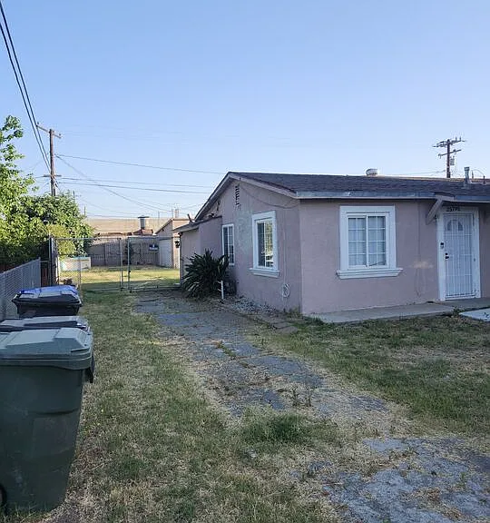 25795 Walker St — Photo 3