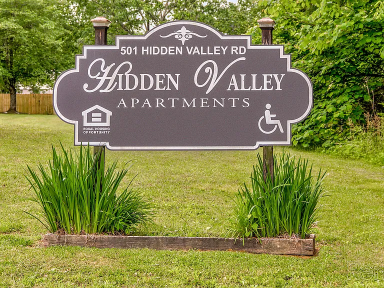Hidden Valley Apartments — Photo 1
