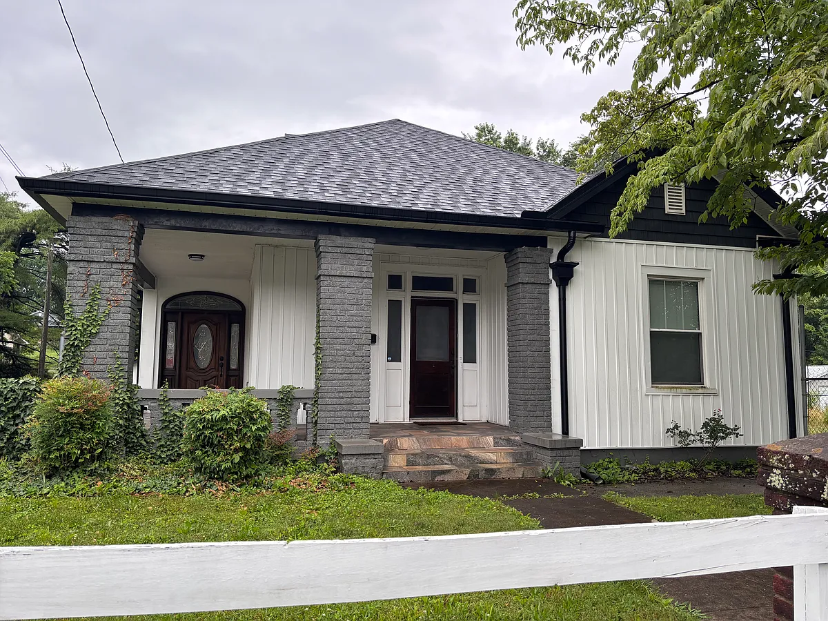 Building Photo - 2114 Keith Ave