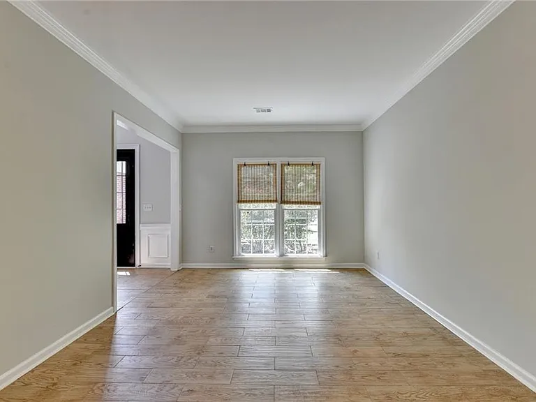 2835 Crestmont Ct — Photo 13