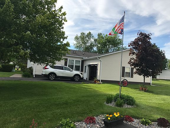 3rd image of 40 Cherrywood Blvd