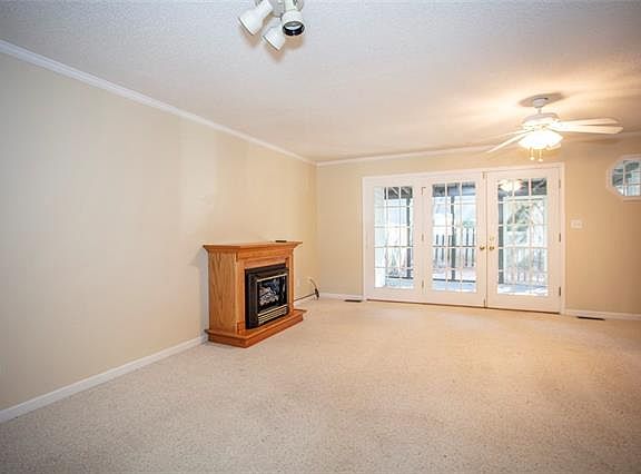 2nd image of 4340 N Center St Unit 303