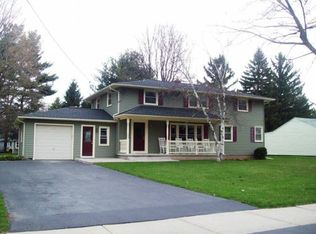 780 Embury Rd, Penfield, NY 14526