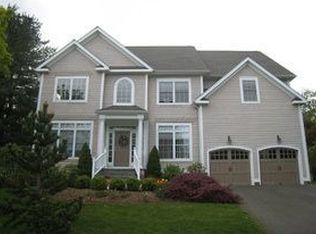 46 Flora Blvd, Fairfield, CT 06824