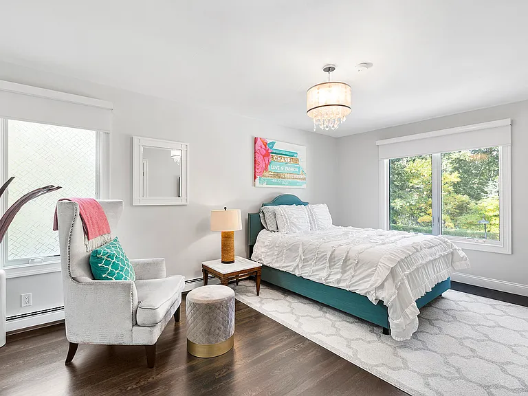 36 Bonac Wood Ln — Photo 8