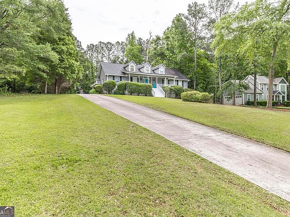 2nd image of 202 Rivoli Oaks Dr