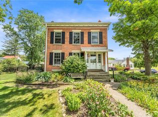 308 N Main St, Wellington, OH