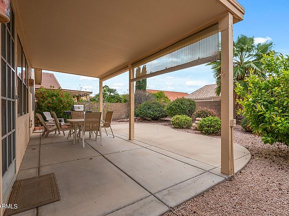 5th image of 18033 W FAIRWAY Drive