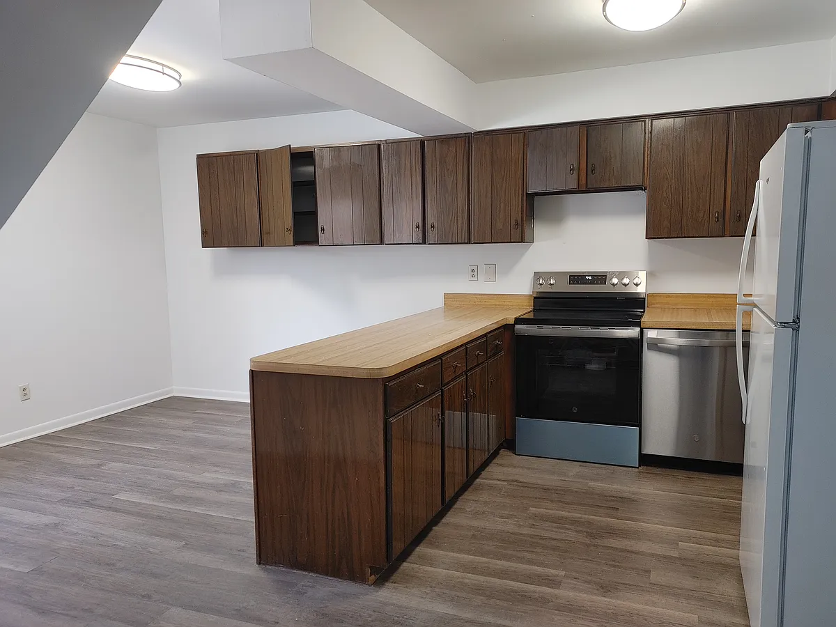 Dining room, cabinets, kitchen - Brian Dr
