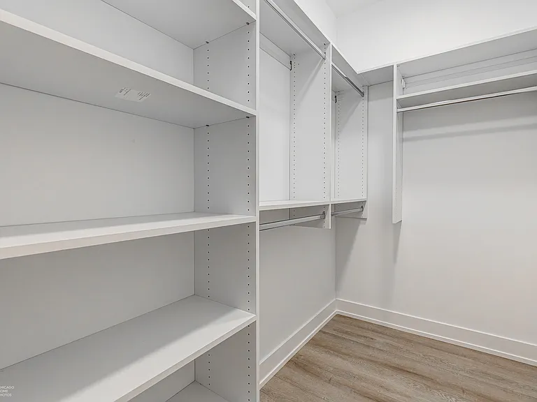 2813 W Belmont Ave #311 — Photo 13