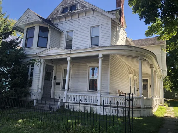 450 2nd Ave APT 1, Troy, NY 12182