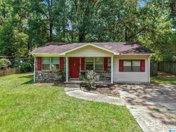 1303 Airport Ln SW, Bessemer, AL 35022