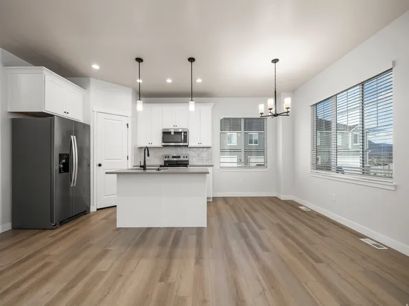 4152 W Hillscape Cir, Lehi, UT 84043