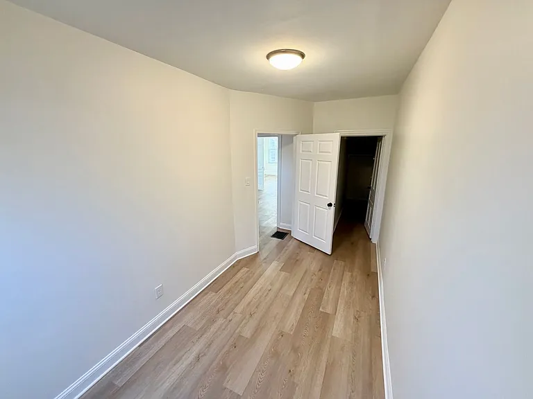 1518 Willow Ave — Photo 17