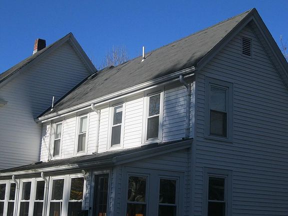 5th image of 12 S Lincoln St #B