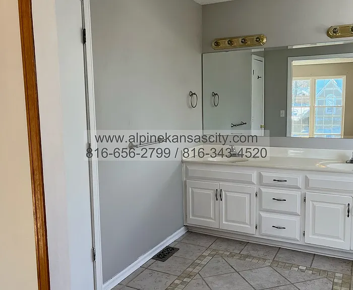 8116 NW 80th St — Photo 26