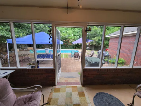 308 Wellston Dr, Enterprise, AL 36330