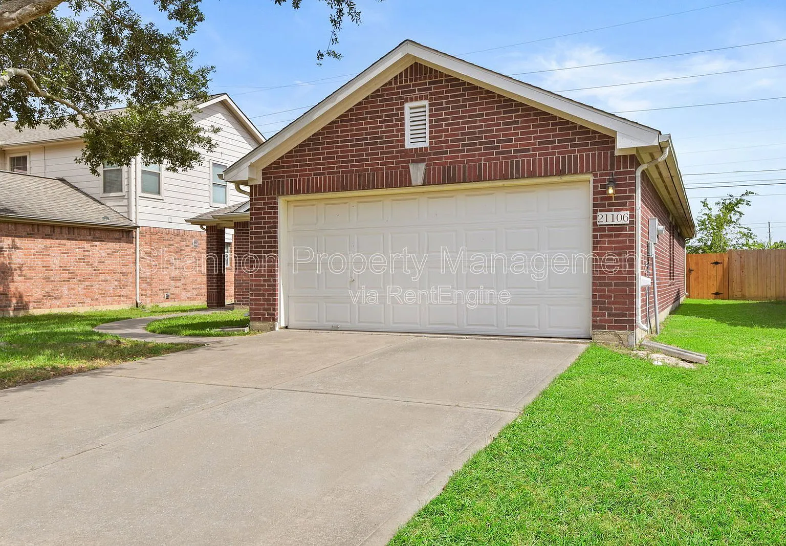 4 bed, 2.0 bath, 1865 sqft, $1,950 — Photo 2
