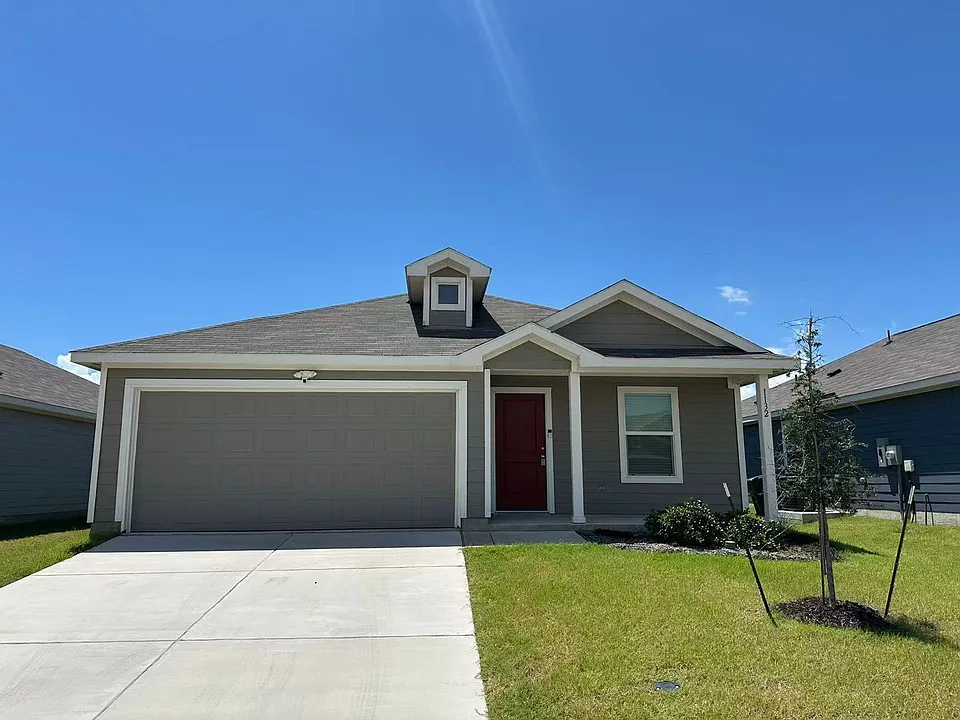 1132 Dashwood Dr