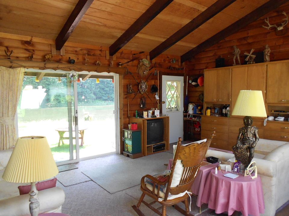 2nd image of 171 Long Flats Rd