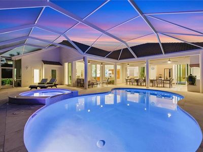 671 Henley DR, Naples, FL, 34104