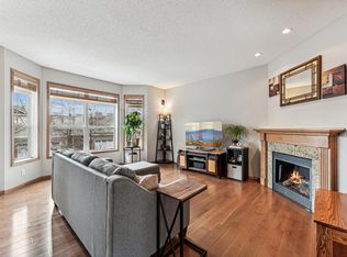 2773 Arona St, Roseville, MN 55113