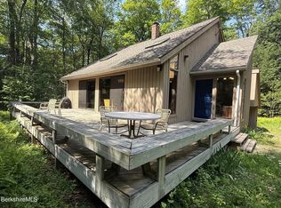 841 Moberg Rd, Becket, MA 01223