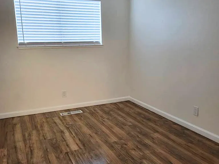 4655 Bolero Dr — Photo 11