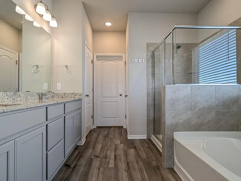 8816 Glade Dr — Photo 7