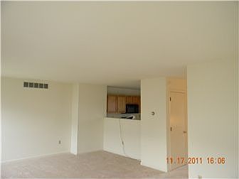 3rd image of 226 Northdown Dr