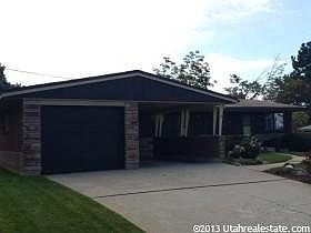 2nd image of 3540 E Oakview Dr