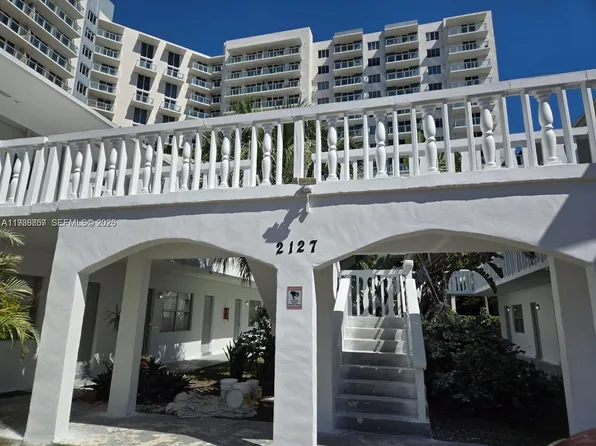 2127 Van Buren St APT 203, Hollywood, FL 33020