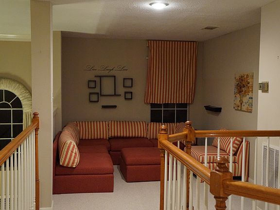 3rd image of 4910 Pine Prairie Ln