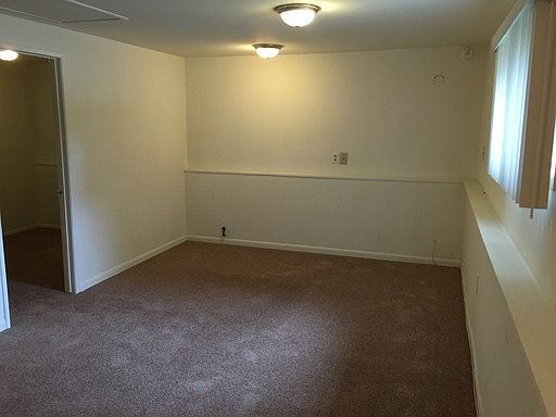 3rd image of 3125 Porter Ln