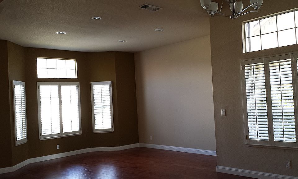 2nd image of 1351 Aberdeen Cir