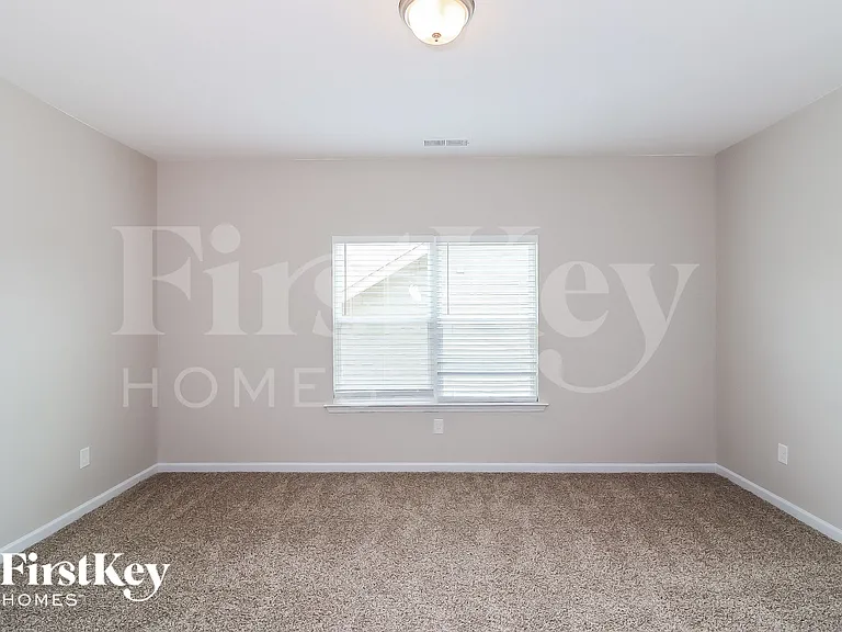 209 Prescott Cir — Photo 11